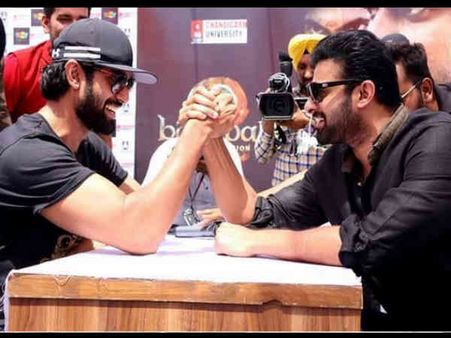 जब REEL नहीं REAL लाइफ में भिड़ गए भल्लादेव और बाहुबली...वायरल हो गया वीडियो