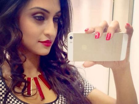 सलमान की राह पर चल पड़ी ये एक्ट्रेस..फैन्स के लिए लाईं ऐसा सरप्राइज़ !