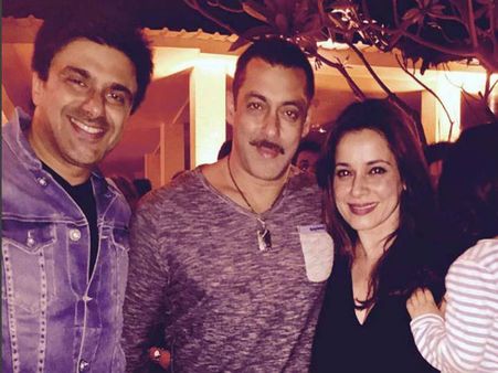 Shock..पति को KISS करता हुआ देख..सलमान की बहन बेहद नाराज!