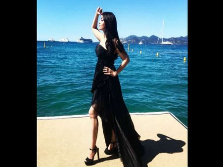 #Cannes2017 - दूसरे दिन HOT अंदाज में नजर आईं ऐश्वर्या राय..शानदार
