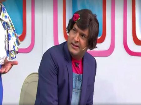 #JustIn: शूटिंग के दौरान बिगड़ी कपिल शर्मा की हालत, ले जाना पड़ा अस्पताल