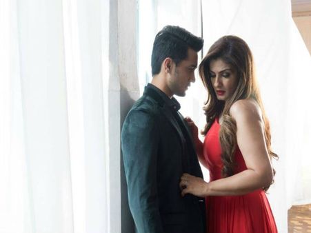 रवीना की फिल्म शाब..10 साल बाद इस गाने के लिए साथ आए तीन धुरंधर