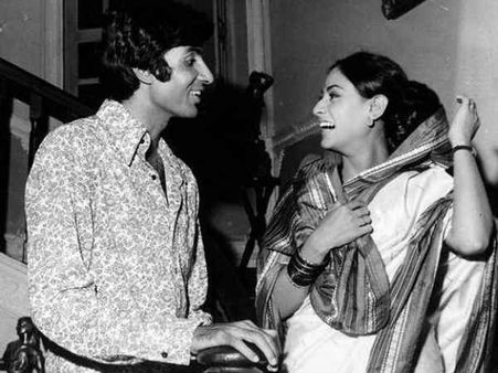 44 साल का सफर..बॉलीवुड की सबसे हटके #LoveStory