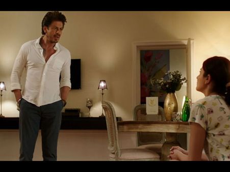 BOX OFFICE पर 2100 करोड़ की कमाई...शाहरूख खान का नाजायज़ करियर!