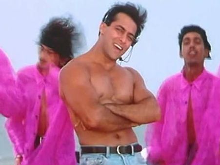 वज़न बढ़ गया था...शर्ट फिट नहीं हुई तो सलमान ने SHIRTLESS शूटिंग कर डाली!