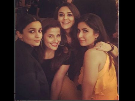 IIFA के बीच कुछ यूं कैटरीना ने मनाया अपना जन्मदिन...तस्वीरें