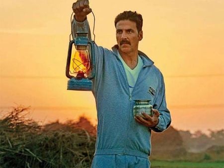 BOX OFFICE: 'टॉयलेट एक प्रेम कथा' का धुआंधार कलेक्शन.. सलमान भी हुए पीछे!