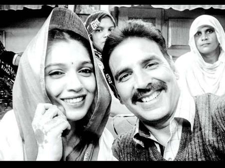 BOX OFFICE: 130 करोड़ का रिकॉर्ड.. और अक्षय कुमार की 'टॉयलेट एक प्रेम कथा'!