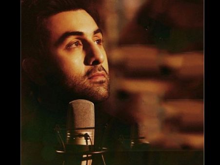 CAG की रिपोर्ट..झूठ बोलकर रणबीर कपूर ने बचाए 83 लाख रुपए