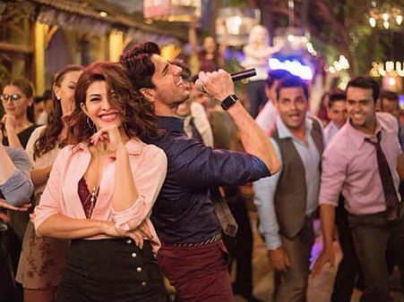 1st Day 1st Show: धमाकेदार ओपनिंग के साथ 2017 की पहली एक्शन सुपरहिट!