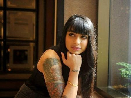 TOPLESS हुई ये सुपरस्टार एक्ट्रेस..देखते ही आपके होश उड़ जायेंगे...