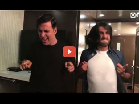 अक्षय-रणवीर का CRAZY सेलिब्रेशन..आप भी हंसते रह जाएंगे..VIDEO