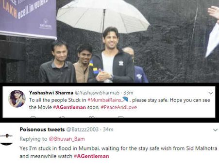 #MumbaiRains: बारिश में नाव से ये फिल्म देखने जा रहे लोग...इस सुपरस्टार के लिए!