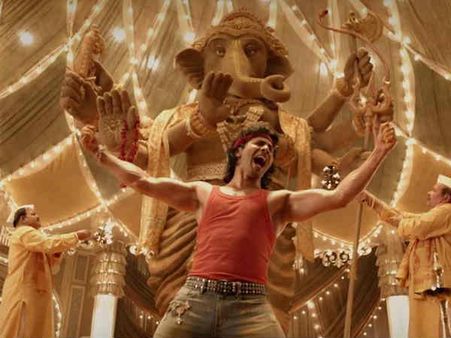 BOX OFFICE..हाउसफुल वरुण धवन की जुड़वा 2..एडवांस बुकिंग में करोड़ों का कलेक्शन !