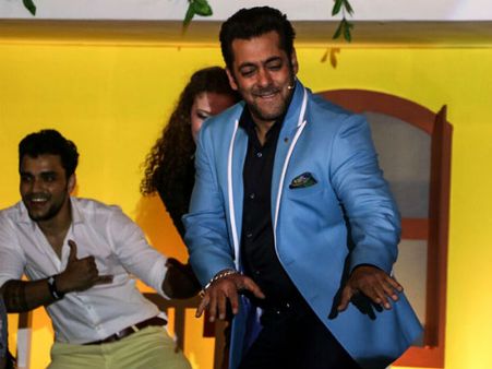 OMG..सलमान खान..मेरी वजह से ये ब्लाॅकबस्टर नंबर 1 है..मुझे जाल में फंसाया गया..