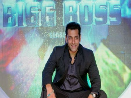 BIGG BOSS 11: सुपरस्टार कपल,तूफानी एंट्री,सलमान खान.. ग्रैंड प्रीमियर..तस्वीरें LEAK..