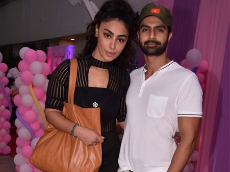 #BreakingBuzz: घर में रह रहा ये बिग बॉस कपल...करने जा रहा है शादी!