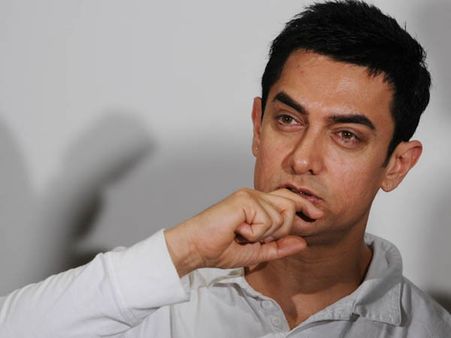 आत्मकथा लिखकर उसे सील कर देना चाहते हैं आमिर