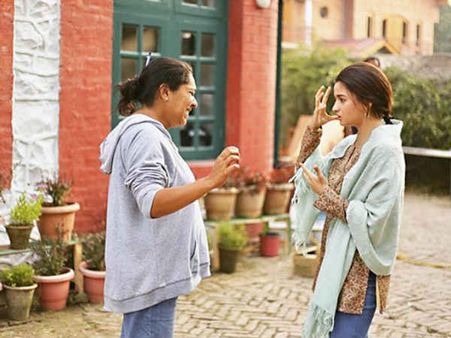 #PictureKhatam: ये रही आखिरी तस्वीर....अब करिए मई 2018 का इंतज़ार