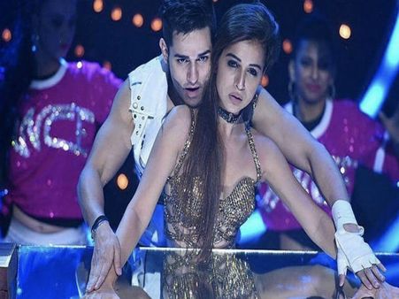 BIGG BOSS..सुपरस्टार की HOT तस्वीरें VIRAL..हो जायेंगे बेकाबू..अकेले देखें वरना..