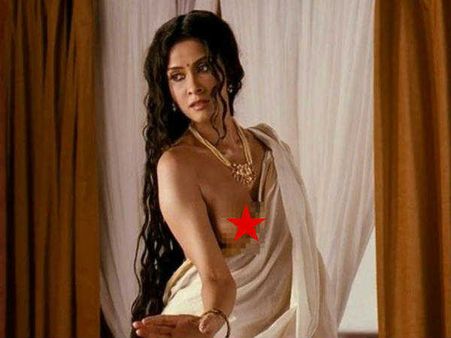 18+ साड़ी खिसका कर दिखाया सबकुछ.. दिए जबरदस्त S*X सीन.. कुछ काम नहीं आया