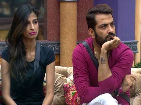 BIGG BOSS 11: EX विवादित कंटेस्टेंट की एंट्री..बड़ा धमाका..नाम चौंका देगा..