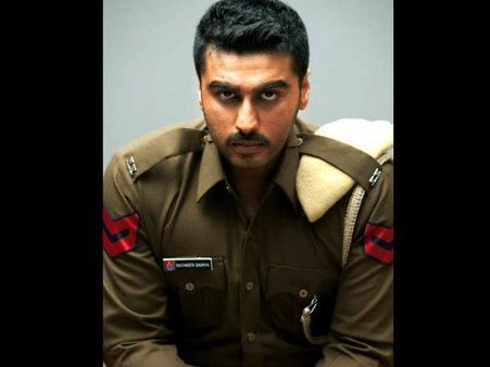 First LOOK: 2018 की धमाकेदार फिल्म.. 'दबंग' अंदाज.. एकदम शानदार!