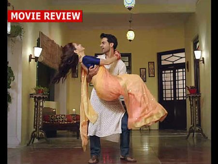 Review - बैंड..बाजा..बारात और बोरियत से भरी है 'शादी में जरुर आना'