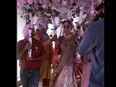 एक और एक्ट्रेस ने रचाई शादी..डेस्टिनेशन वेडिंग..शानदार तस्वीरें