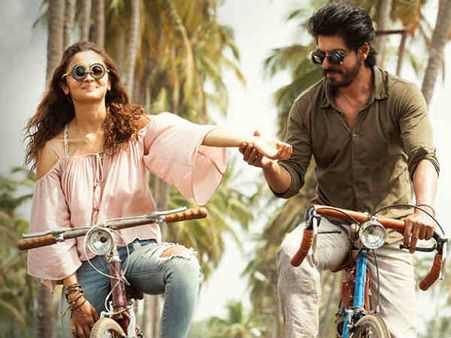 100 करोड़ी फिल्म..KHAN ने किया बड़ा धमाका.. पहली बार बना डाली ऐसी फिल्म..#1year