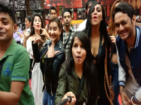 BIGG BOSS..हाई फीस की DEMAND,स्टार कंटेस्टेंट,शो से OUT..होश उड़ जायेंगे !
