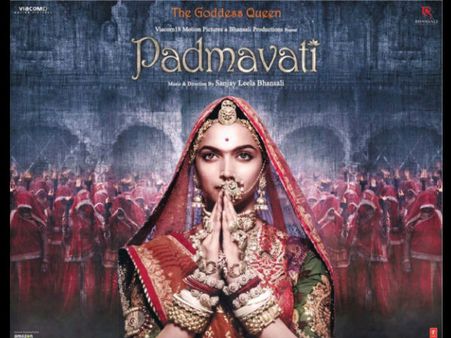 2017 की सबसे बड़ी BLOCKBUSTER.. लेकिन ना लग जाए ग्रहण!