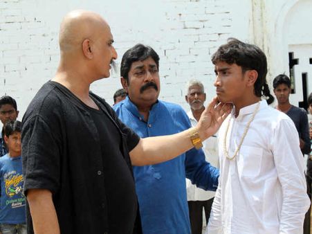 भोजपुरी फिल्मों में एक और स्टार की रॉयल एंट्री..शानदार..जबरदस्त