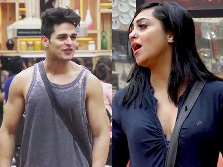 BIGG BOSS:अर्शी खान का बड़ा खुलासा..56 साल के अपने पिता से शादी..वीडियो VIRAL..