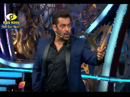 Bigg Boss 11..फॉर्म में सलमान..प्रियांक-हिना पर जमकर बरसे...सेट छोड़कर निकले बाहर