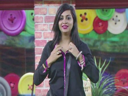 BIGG BOSS:अर्शी खान 5 हजार में बिकती है..हर शहर में उसका एक पति है.. SHOCK