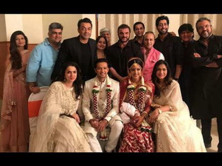 यहां फिल्म की रिलीज़ अटकी पड़ी है...और हीरोइन ने चुपचाप कर ली शादी...देखिए FIRST PIC!