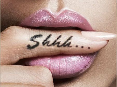 #LipSurgery के बाद सुपरफ्लॉप हुई ये स्टार....अब अंधेरे में करेगी फिल्म!