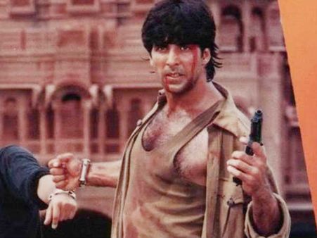 8 बार बने 'खिलाड़ी'.. बुरी तरह पिट गए.. अक्षय कुमार फिर भी सुपरस्टार.. Shock