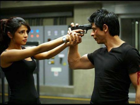 100 करोड़ी फिल्म.. KHAN का जबरदस्त धमाका.. 2 सुपरस्टार्स एक साथ #6YEARS