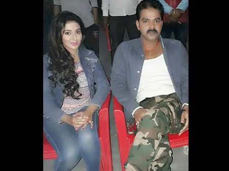 जानिए कौन 'वांटेड' में पवन सिंह के साथ करेंगी रोमांस..DETAILS
