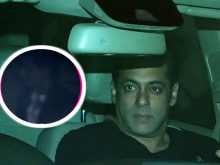 #JustIn: शाहरूख और सलमान को एक साथ टाईगर ज़िंदा है देखते आपने देखा?