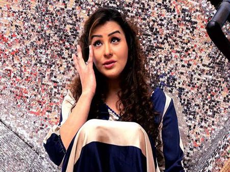 BIGG BOSS 11: शिल्पा शिंदे के बज गए 12..WINNER की रेस से OUT..हंगामा
