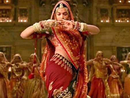 BOX OFFICE: 'पद्मावत' की बंपर ओपनिंग.. एडवांस बुकिंग से ताबड़तोड़ कमाई!