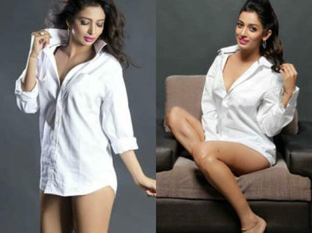 सिर्फ शर्ट पहनकर पहुंची एक्ट्रेस.. नहीं पहना और कुछ.. Hot Pics.. अपने रिस्क पर देखें