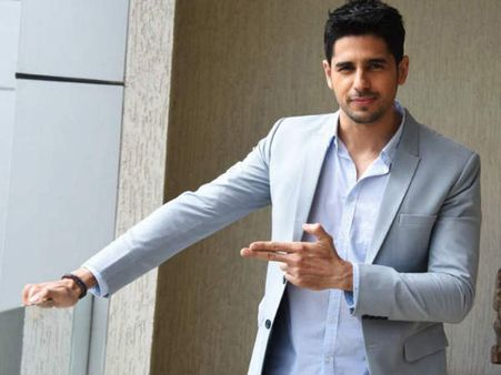 ''सलमान खान की इज्जत करता हूं, लेकिन सिद्धार्थ मल्होत्रा को पहचानता कौन है! ''