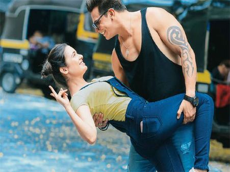 OMG: BIGG BOSS में प्यार...खान स्टाइल में गुपचुप सगाई..तस्वीरें LEAK