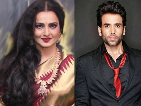 अवार्ड शो में रेखा के गुस्से से सहमे स्टार्स...तुषार कपूर ने किया शांत