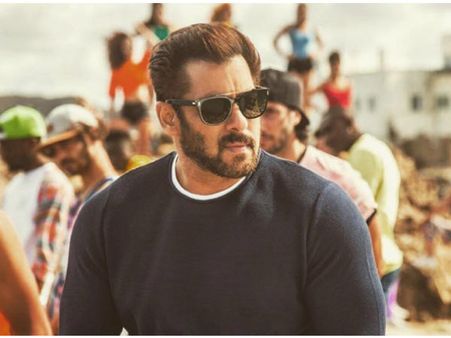 '300 करोड़ क्लब' के KING बने सलमान खान.. कोई नहीं है टक्कर में!