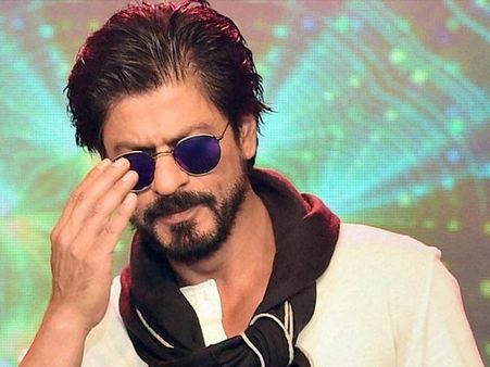 शाहरुख खान: मेरे सेट पर लड़कियों से छेड़छाड़ करने की हिम्मत किसी मे नही है
